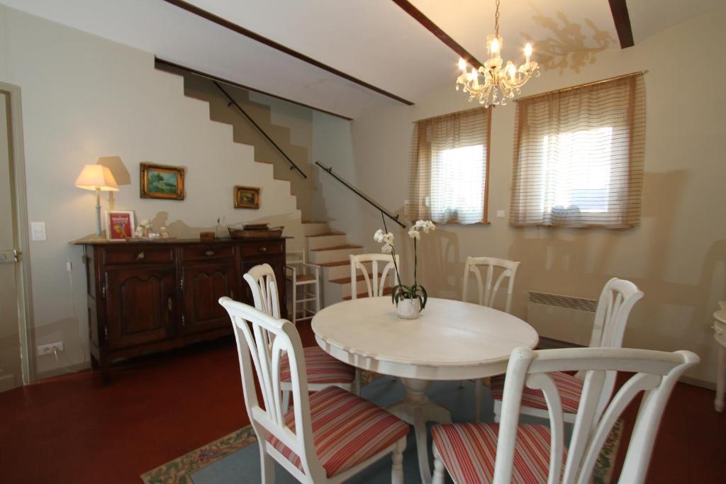 Le Clos Xavianne Ribécourt-la-Tour Esterno foto